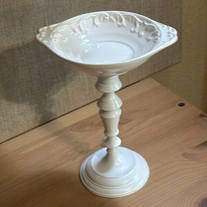 Small Pedestal Dish